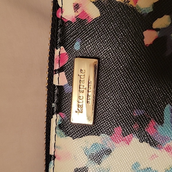 Kate Spade long zip leather wallet in pretty water color pattern - Picture 2 of 10